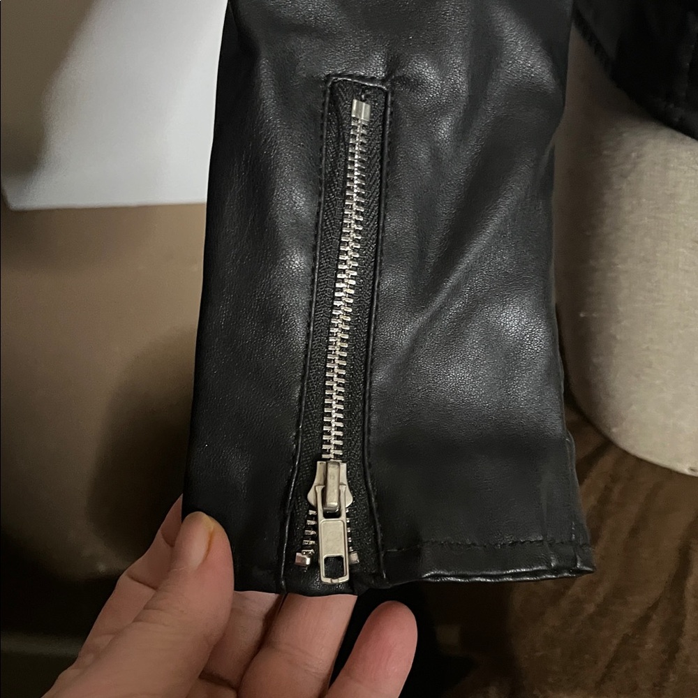😄Streetwear society faux leather jacket zippers large - Picture 7 of 8